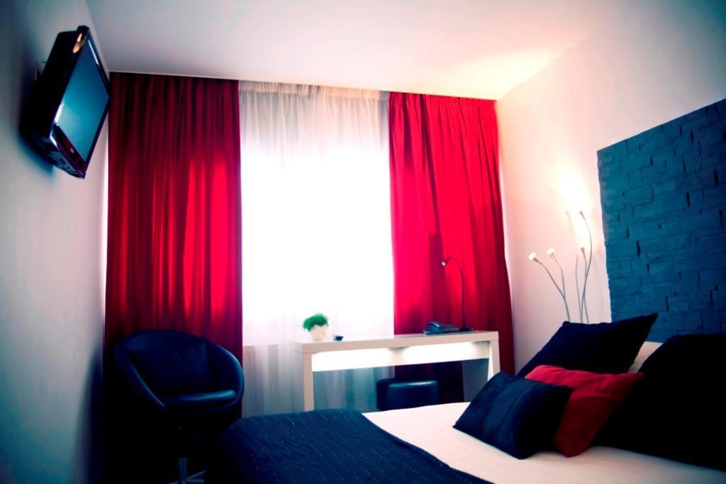 Dm Hotel Forbach Δωμάτιο φωτογραφία